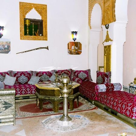 ホテル Riad Yanis メクネス エクステリア 写真